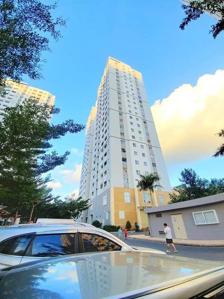 Bán Chung Cư HQC Plaza - 2PN, Sổ Riêng, Giá 1.35 Tỷ
