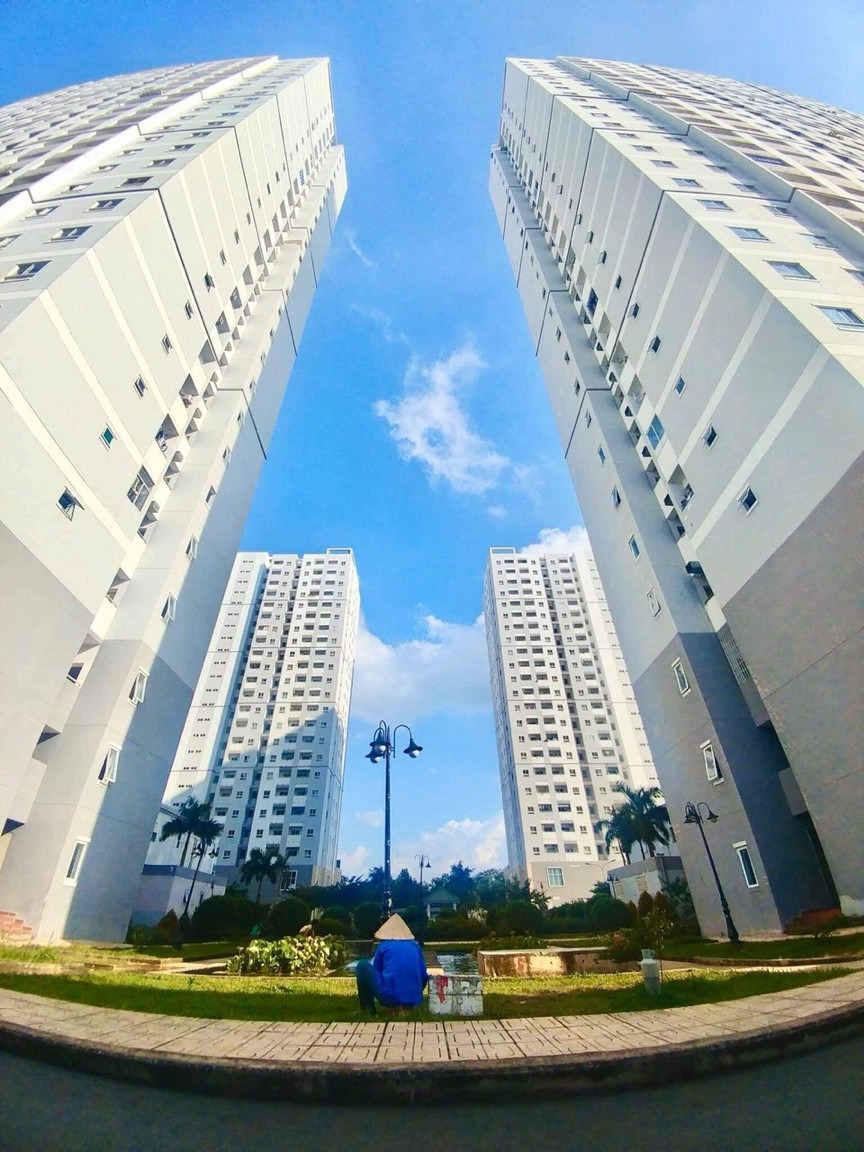 Bán Chung Cư HQC Plaza - 2PN, Sổ Riêng, Giá 1.35 Tỷ