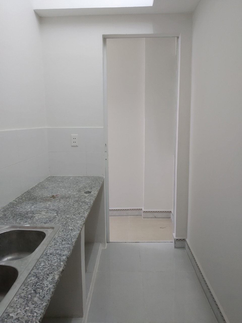 Bán Chung Cư HQC Plaza - 2PN, Sổ Riêng, Giá 1.35 Tỷ