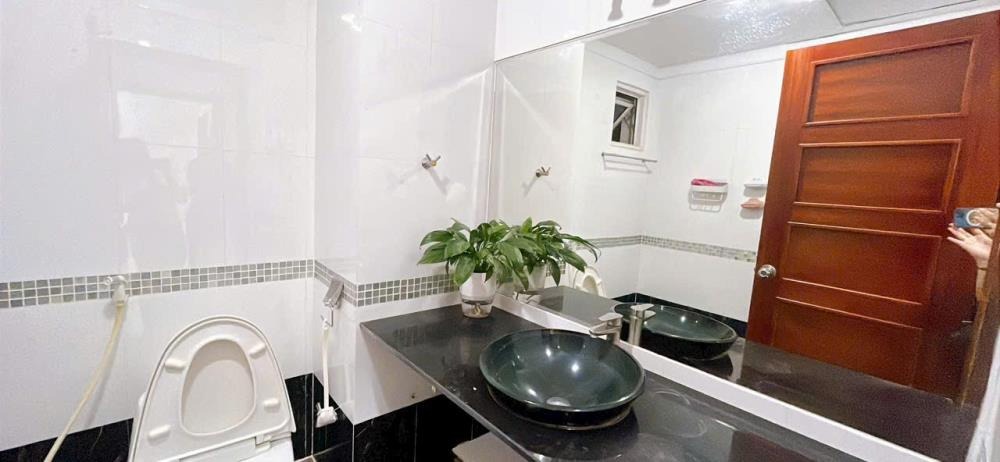 Bán Căn Hộ New Saigon Hagl3 - 2PN, 2WC - 100m2 - Giá 3.2 Tỷ