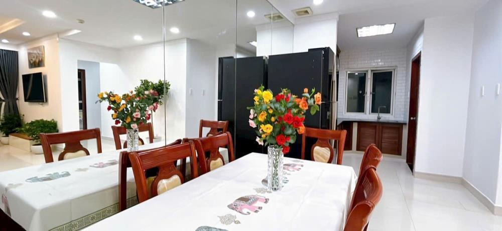 Bán Căn Hộ New Saigon Hagl3 - 2PN, 2WC - 100m2 - Giá 3.2 Tỷ