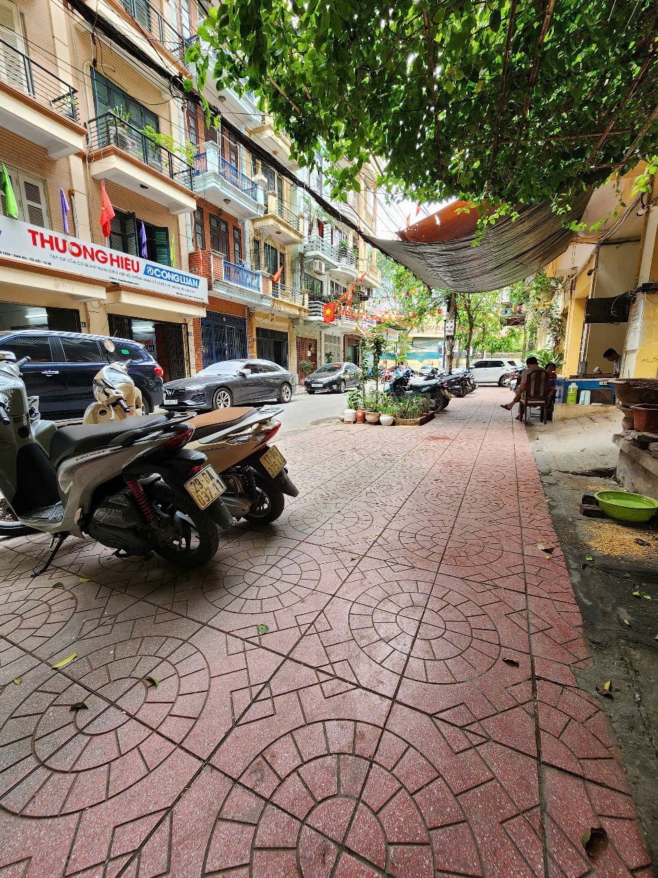 Bán Gấp Nhà 46m2, 4 Tầng, Nguyễn Khánh Toàn - Giá 9.9 Tỷ