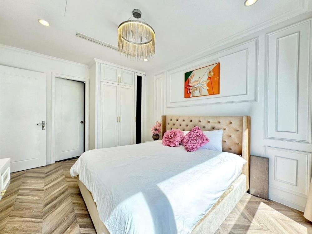 Căn Hộ Hiện Đại View Hồ Bơi, 2PN, 1.5 Tỷ - Full Nội Thất, Vay Ngân Hàng