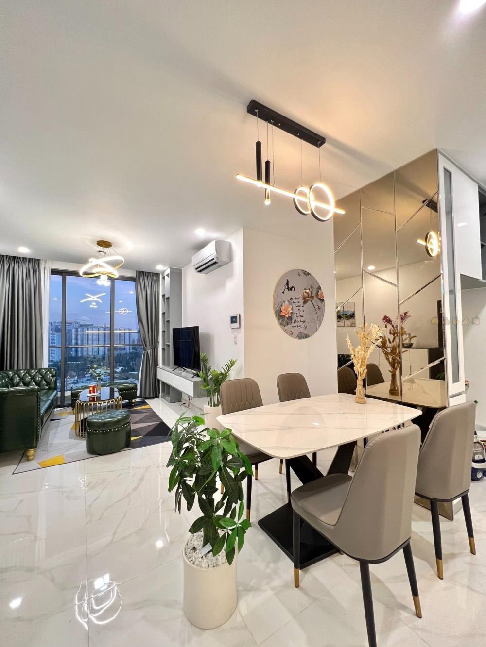 Bán Căn Hộ 2PN Full Nội Thất, Sổ Riêng, Giá Tốt - Phạm Văn Đồng