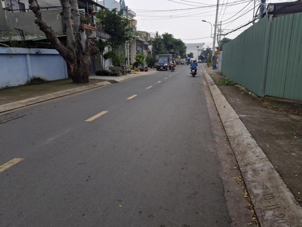 Đất Thạnh Lộc, Quận 12: 86m2, 4.3x17m, Giá 3.x Tỷ - Vị trí Đắc Địa