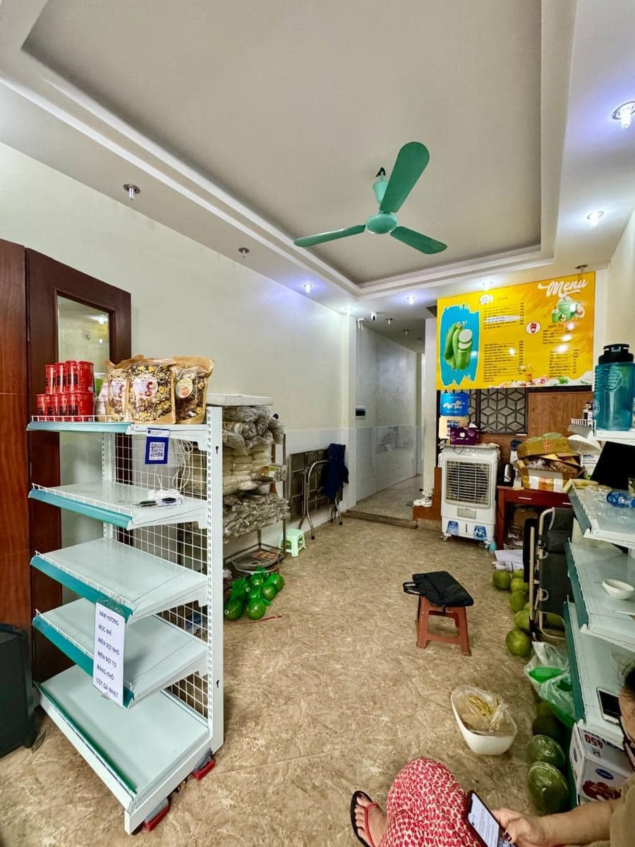 Bán nhà mặt ngõ Thái Thịnh, Đống Đa: 60m2, 6 tầng, thang máy, ô tô tránh, KD tốt - 1x tỷ