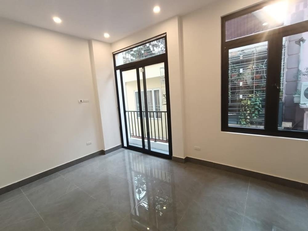 Bán gấp nhà dòng tiền êm ái, full phòng - Ngã Tư Sở - Đầu tư sinh lời ngay
