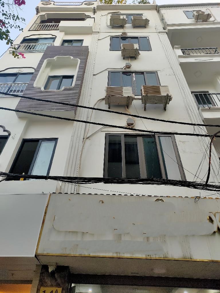 Nhà Vừa Ở Vừa Kinh Doanh, Ô Tô Đỗ Cửa - Vị Trí Đắc Địa