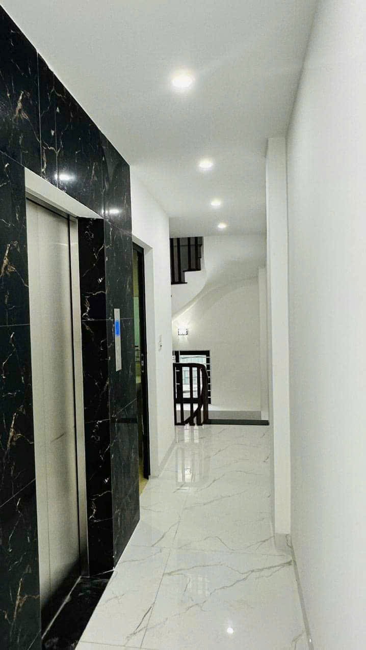 Căn Nhà 5 Tầng, Thang Máy, Mặt Ngõ Tô Hiệu, Hà Đông - Ô Tô Đỗ Cửa, Giá Tốt
