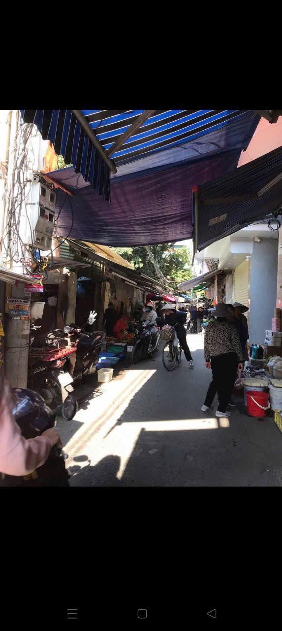 Bán nhà Hà Đông: 4 tầng, ngõ thông, gần Quang Trung - 4.9 tỷ