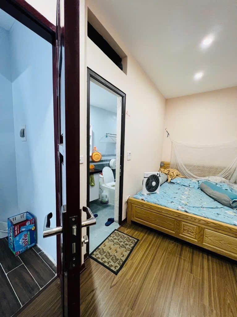 Nhà 5 Tầng 32m² Ngay Cầu Đen, Hà Đông - Giá Chỉ 5.35 Tỷ