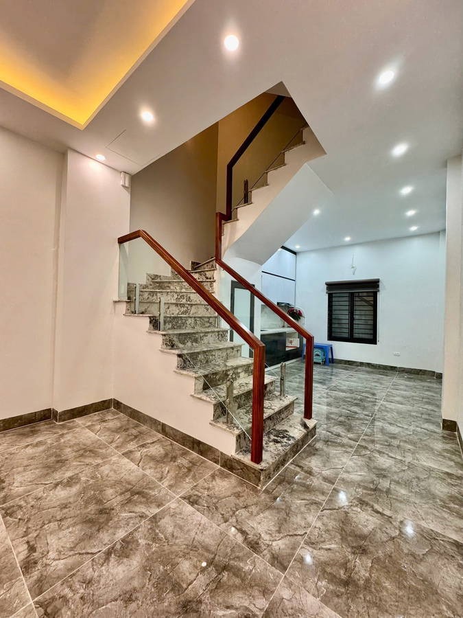 Bán nhà Đống Đa - 52m2 x 4 tầng, mặt ngõ ô tô, kinh doanh sầm uất - Giá tốt