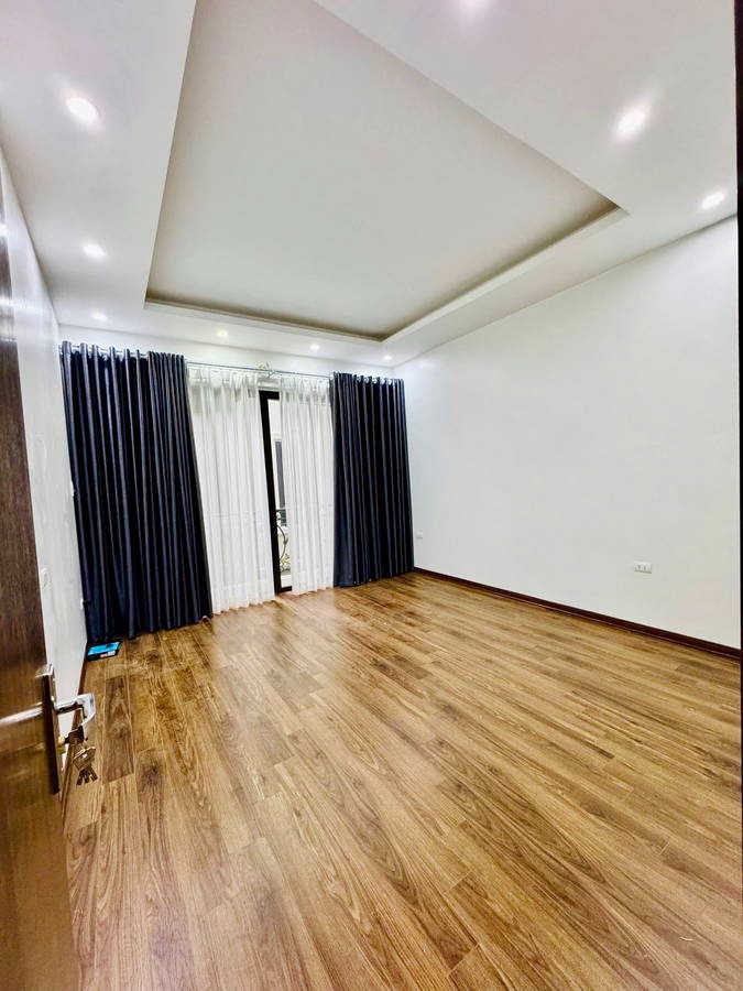 Bán nhà Đống Đa - 52m2 x 4 tầng, mặt ngõ ô tô, kinh doanh sầm uất - Giá tốt