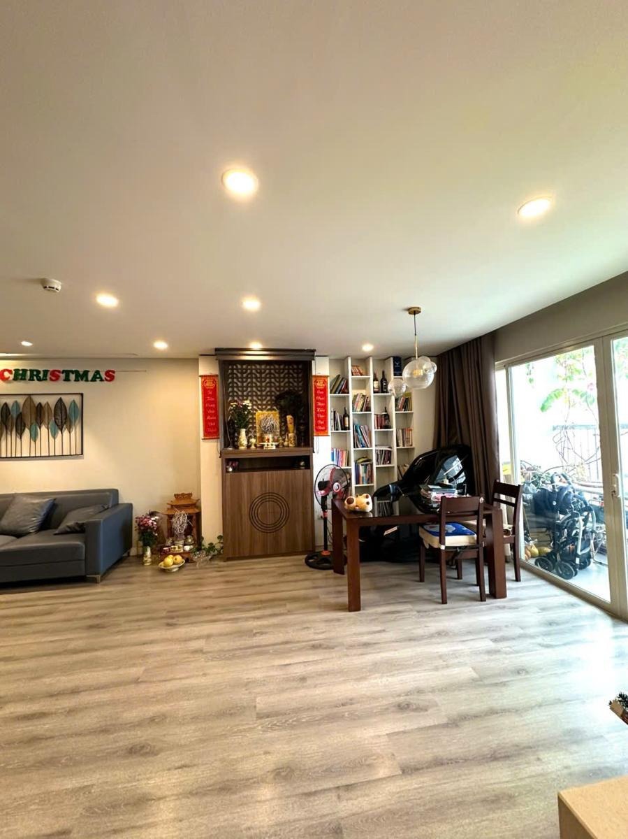 Căn Hộ Ban Cơ Yếu Chính Phủ 43 Lê Văn Lương: 125m², 3PN, View Hồ, Giá 9.68 tỷ