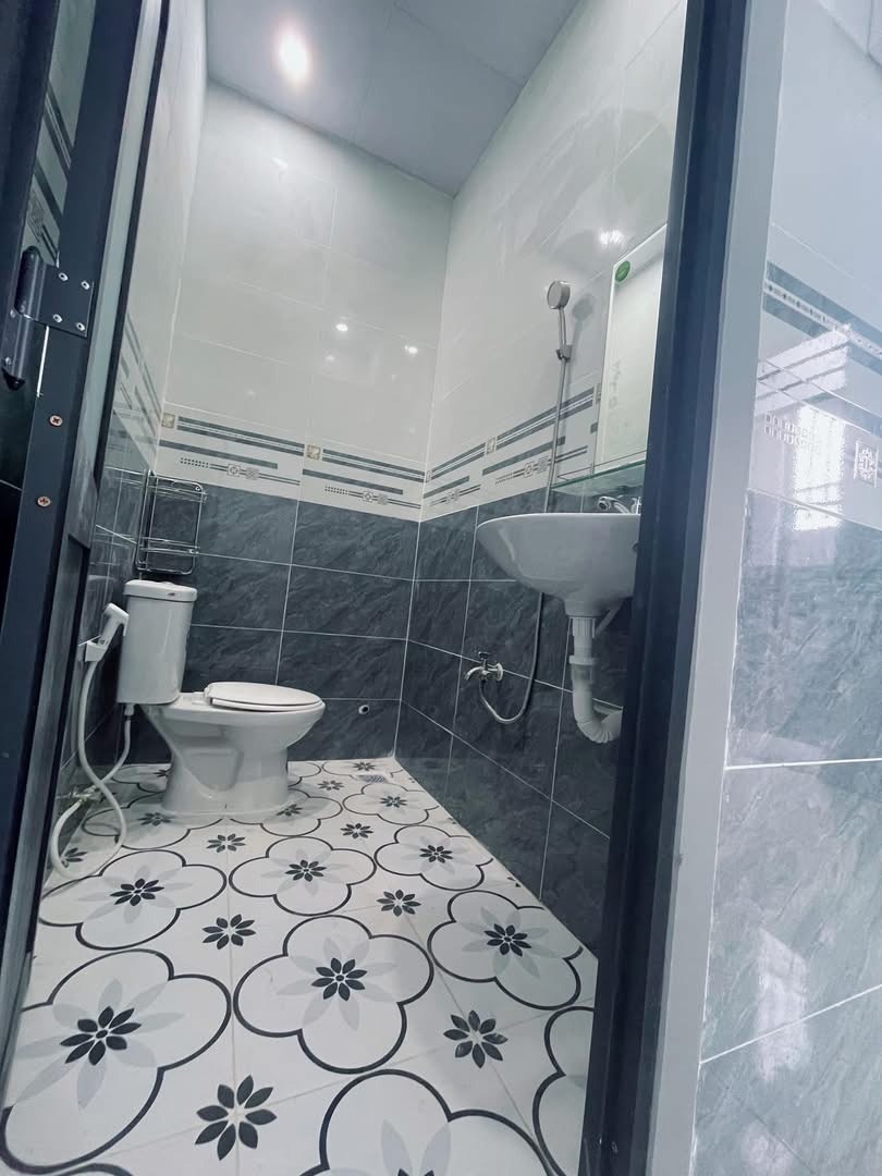 Bán Dãy Trọ 40 Phòng Mặt Tiền Nguyễn Văn Bứa, Bình Chánh - Lợi Nhuận Cao
