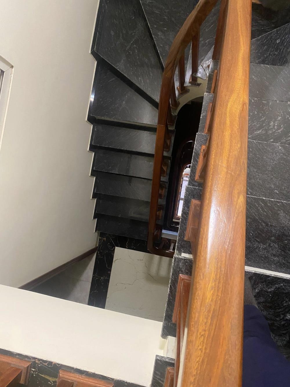 Bán nhà Hồng Tiến, Long Biên - 76m² x 6 Tầng, Thang Máy - Giá 22.3 tỷ