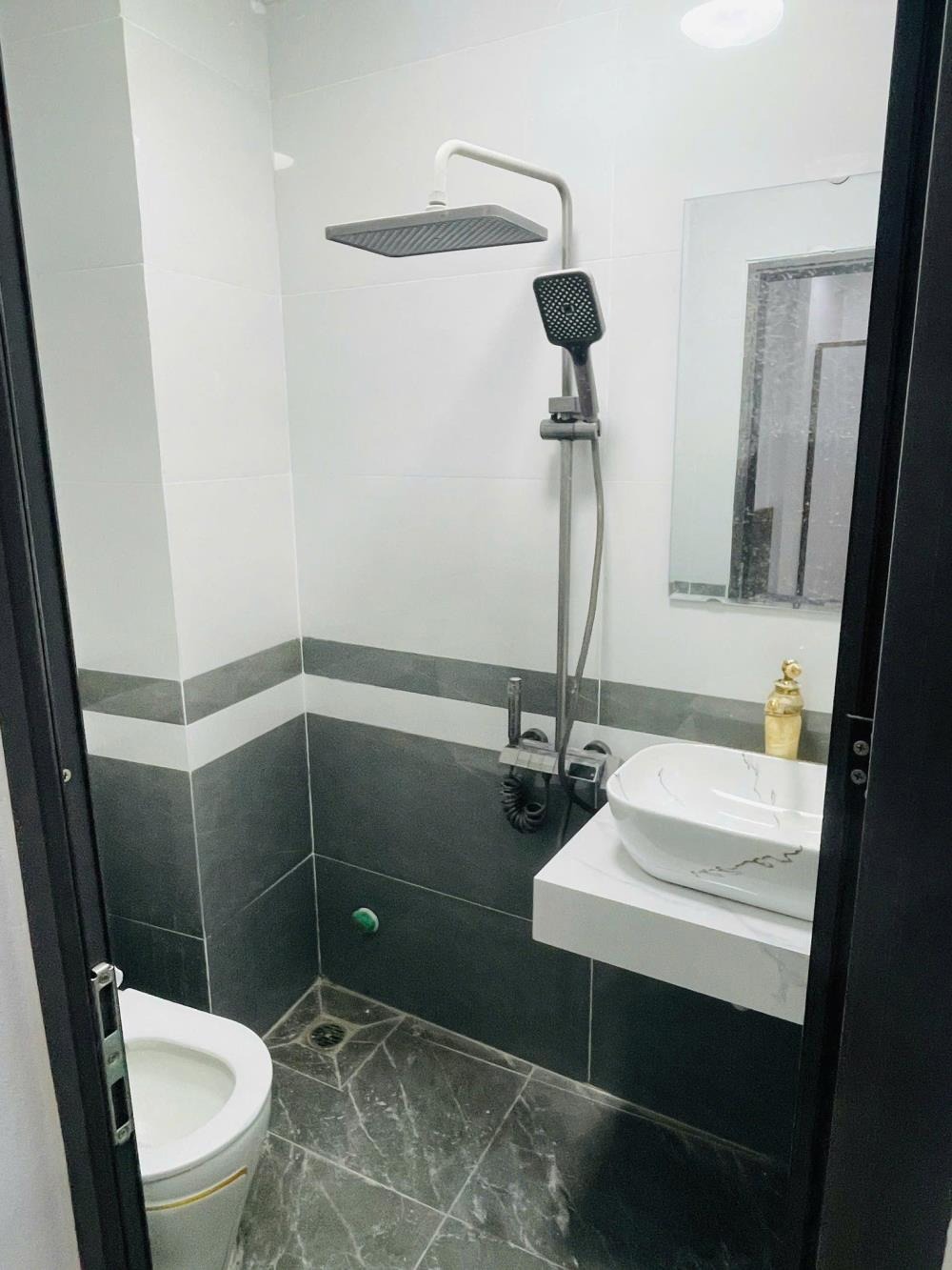 Bán nhà Phú Diễn, Bắc Từ Liêm 55m2, 6 Tầng, Thang Máy, Giá 13 Tỷ