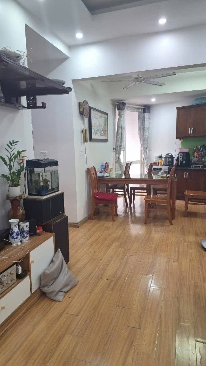 Căn Hộ CT5B Mễ Trì - 2PN, Full Nội Thất, View Đẹp - Giá 5 Tỷ