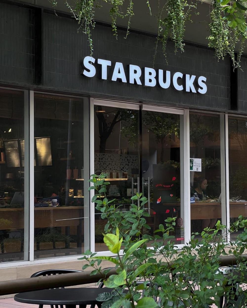 Bán căn Seasons Avenue 2 ngủ - Sẵn sổ hồng, giá 5.x tỷ