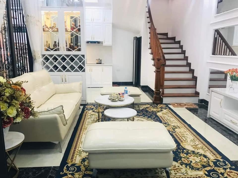 Nhà Đẹp 5 Tầng, Vĩnh Phúc - Ba Đình: Giá 7.95 Tỷ, Thang Máy, 3 Phòng Ngủ