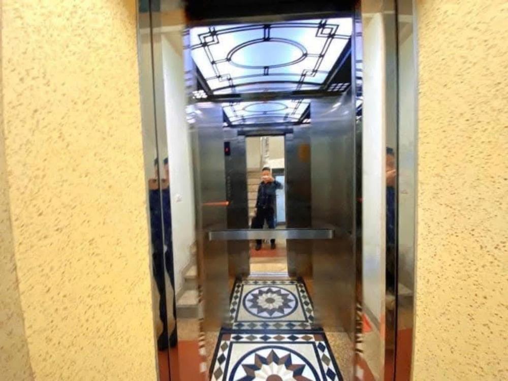 Bán CHDV Hồ Tùng Mậu - Cầu Giấy: 7 Tầng, 126m2, Ô Tô Đỗ Cửa, Siêu Lợi Nhuận