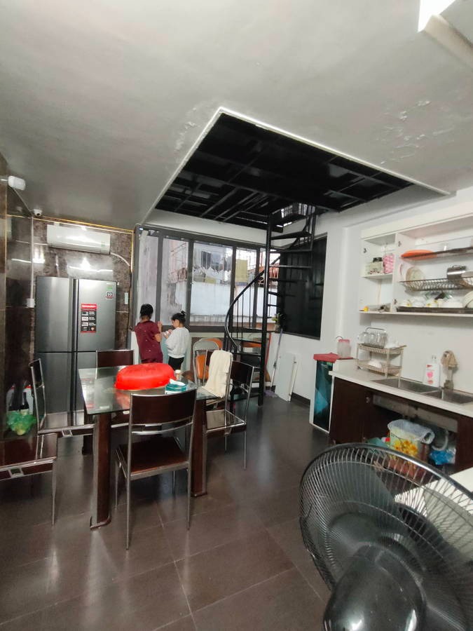 Bán nhà phố Nguyễn Chí Thanh 40m2, 6 tầng, MT 4.1m - Vị trí đẹp, kinh doanh tốt