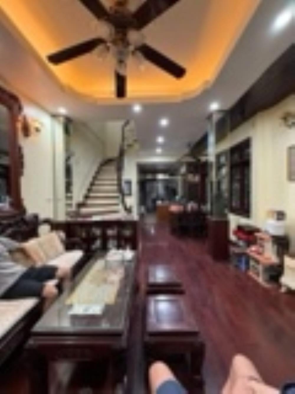Bán nhà phân lô Trần Quốc Hoàn, Cầu Giấy: 55m2, 5 tầng, MT 9.7m, KD sầm uất