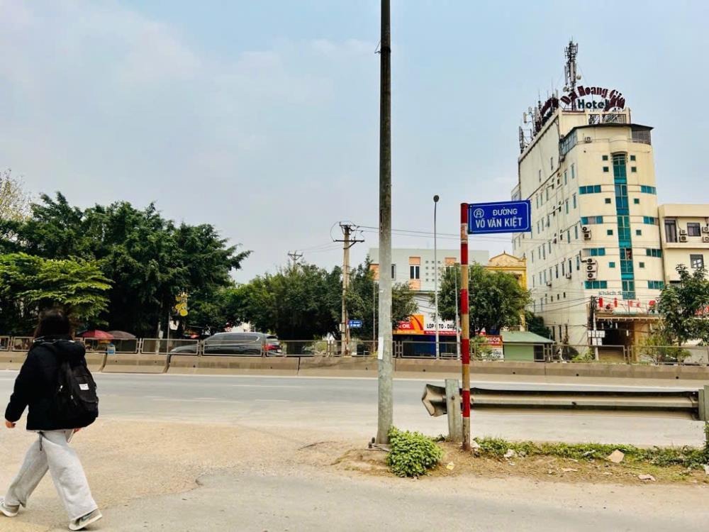Nhà Đẹp 44m2 Thôn Đoài, Nam Hồng - Ngõ Thông, Ô Tô Đỗ Cửa