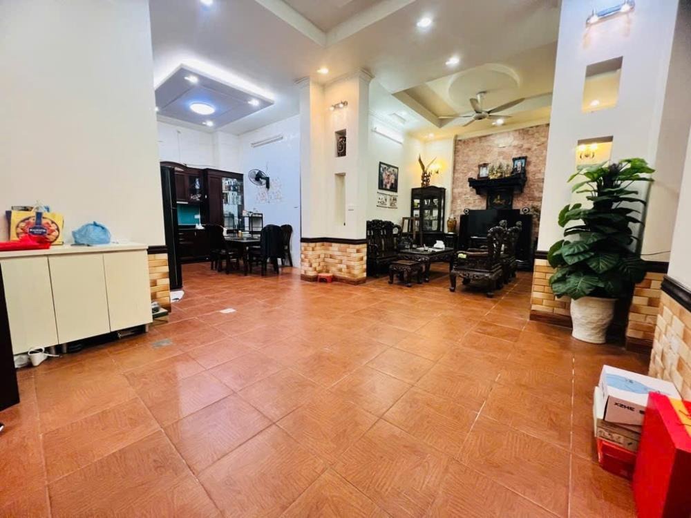 Siêu phẩm Cầu Giấy: Ô tô đỗ cửa, An ninh tuyệt đối, Giá trị đầu tư cao