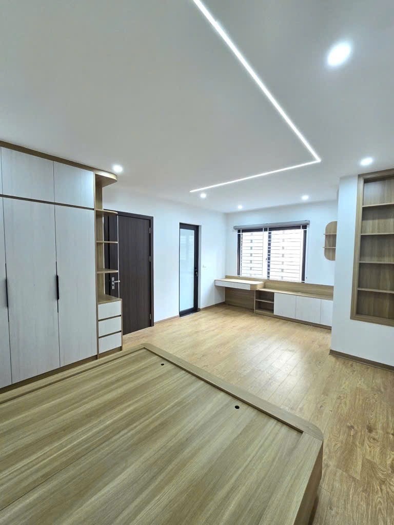 Siêu phẩm lô góc Đống Đa - 6 Tầng, Thang Máy, Full Nội Thất - Giá 12.5 tỷ