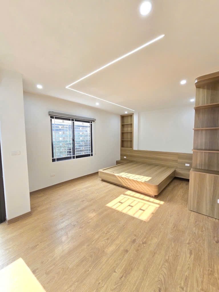Siêu phẩm lô góc Đống Đa - 6 Tầng, Thang Máy, Full Nội Thất - Giá 12.5 tỷ