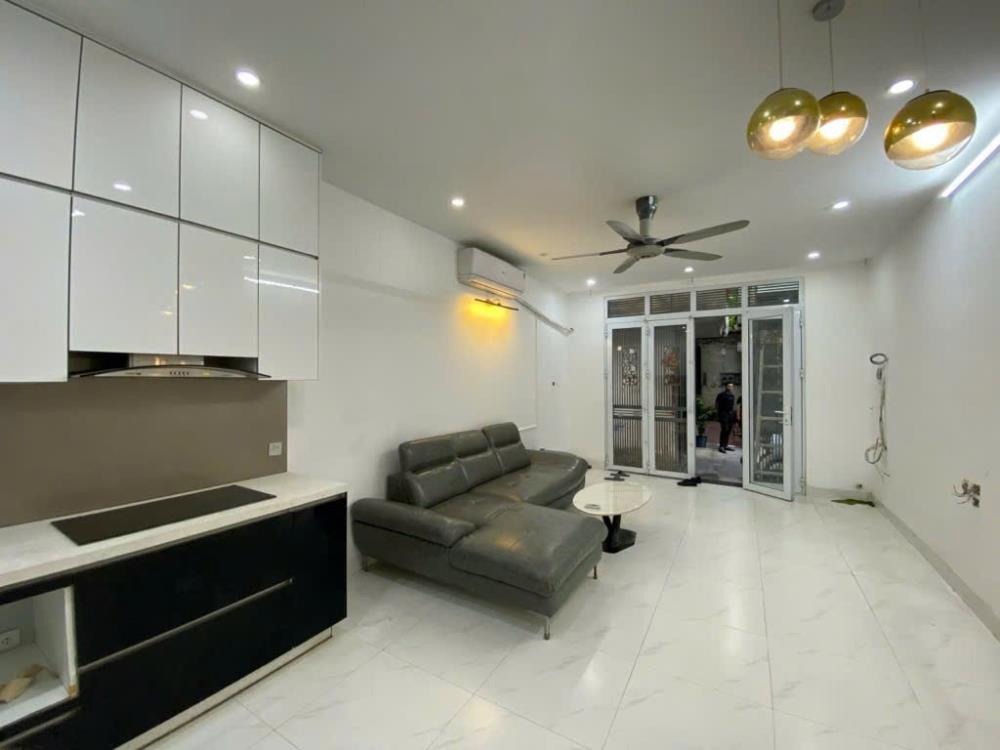 Bán Nhà Ngõ Nghi Tàm - Vị Trí Vàng, Gần Hồ Tây, Giá 7.85 Tỷ