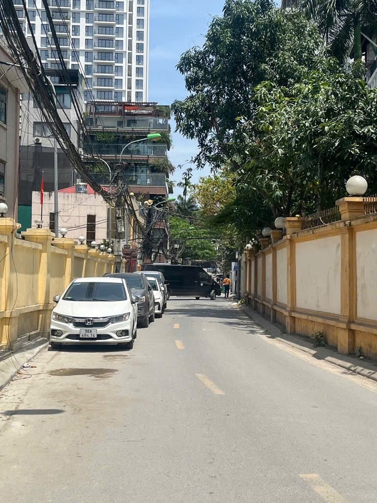 Phân Lô Thang Máy View Hồ Tây - Đầu Tư Cho Thuê Cực Hot