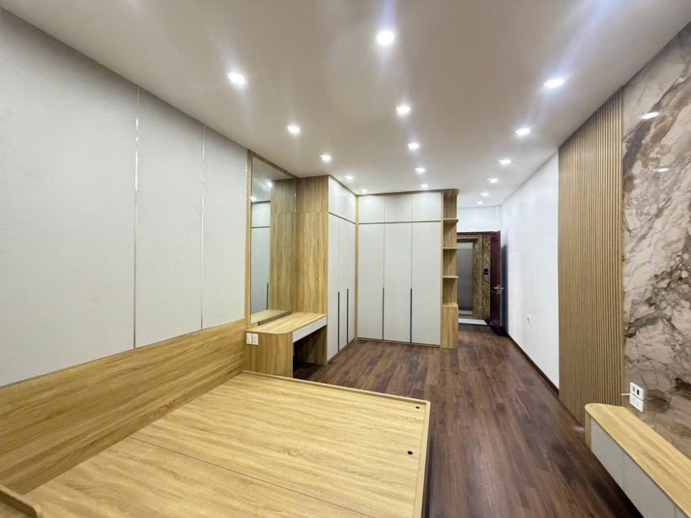 Phân Lô Phùng Chí Kiên: Nhà Mới, Sống Sướng, Ô Tô Cất Nhà - Giá Tốt