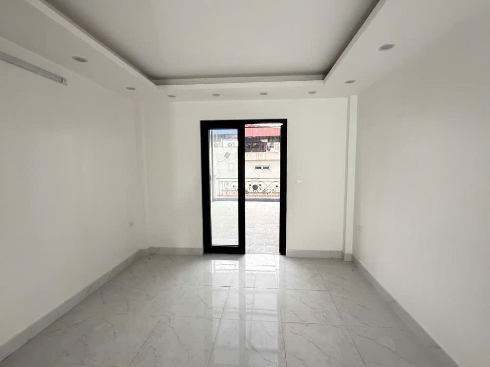 Phân Lô Phùng Chí Kiên: Nhà Mới, Sống Sướng, Ô Tô Cất Nhà - Giá Tốt