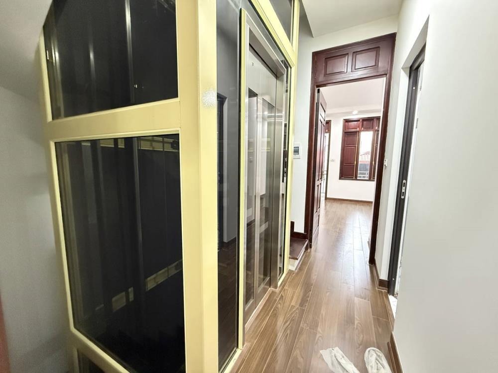 Bán Nhà Phân Lô Lê Trọng Tấn: 65m², 5 Tầng, Mặt Tiền 5m, Oto Vào Nhà