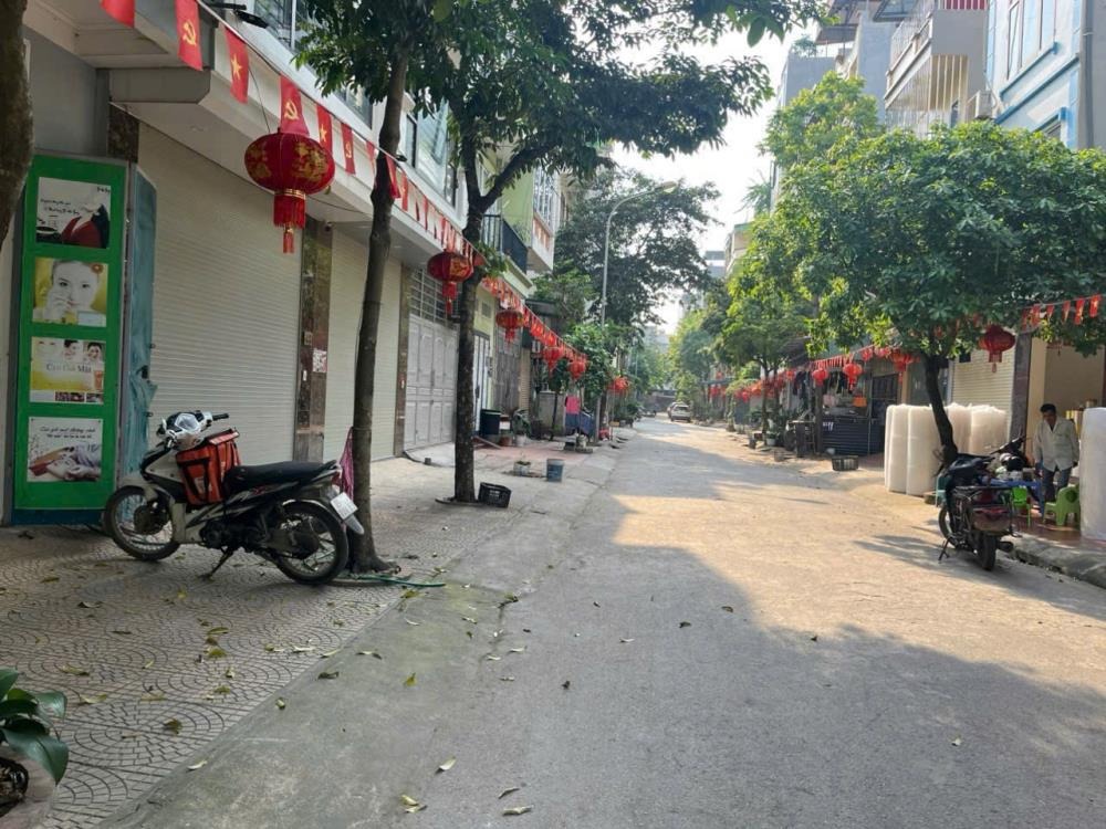 Hiếm 50m² Đất Dịch Vụ Mậu Lương Kiến Hưng: Đầu Tư Sinh Lời, Giá Chỉ 11.3 Tỷ