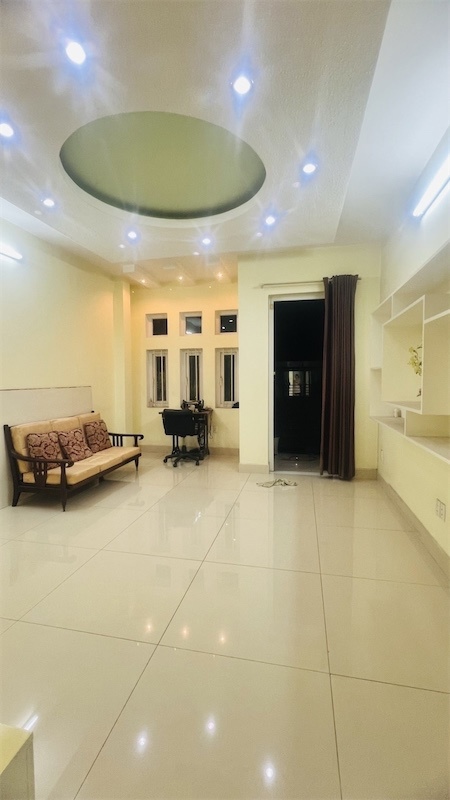 Bán nhà Quận 3 - 5 Tầng, Hẻm Xe Tải - Vị Trí Đắc Địa, Kinh Doanh Tốt
