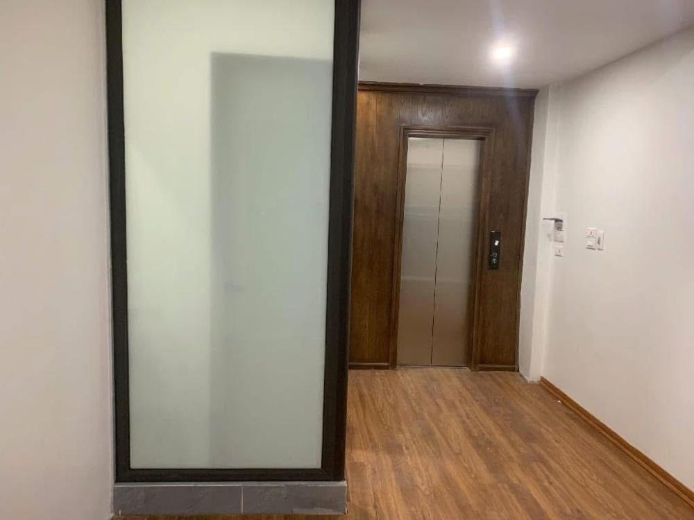 Mỹ Đình: Mặt tiền kinh doanh 6 tầng, thang máy, 7.5 tỷ - Vị trí đắc địa