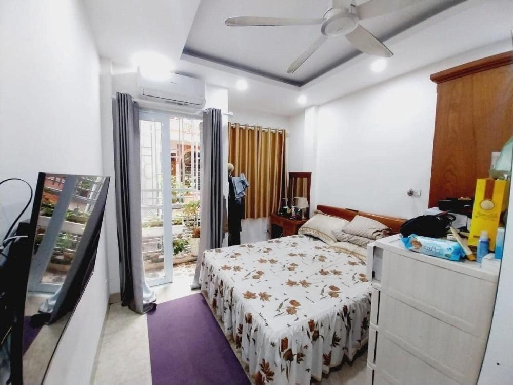Bán nhà góc phố Ba Đình - 34m² x 5 tầng, ngõ rộng, ô tô gần phố