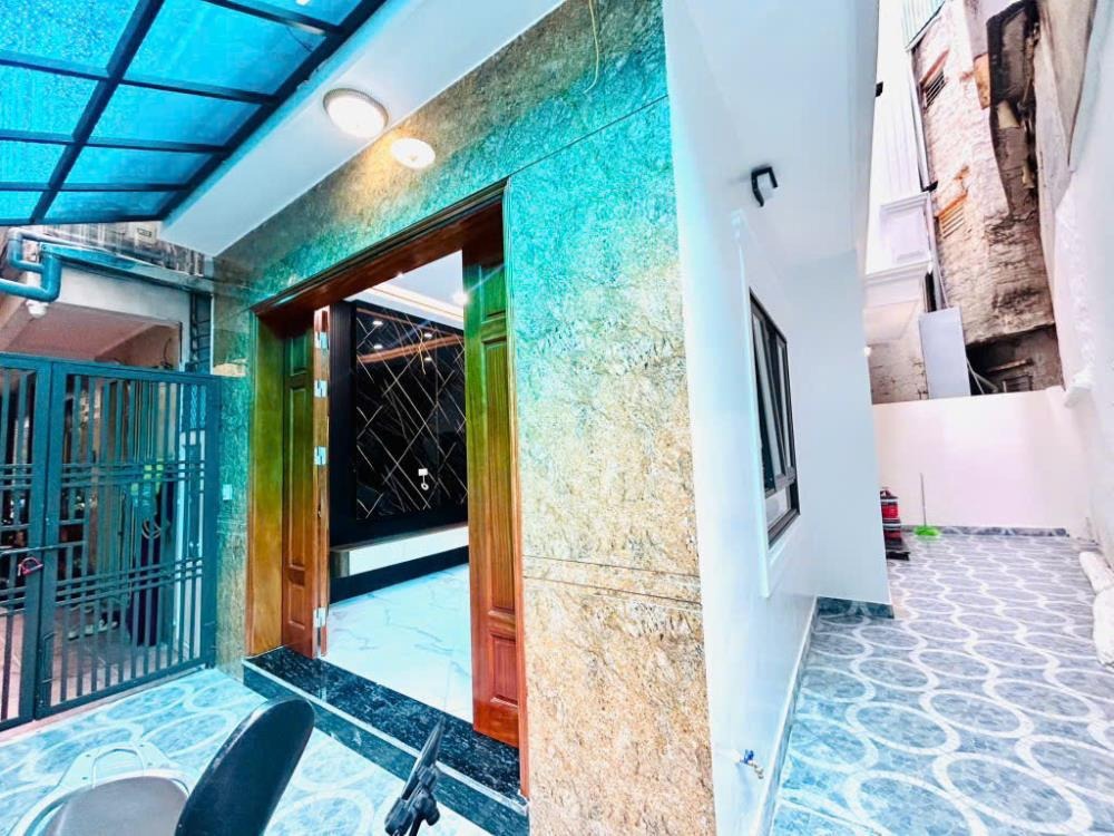 Bán nhà 5 tầng, 65m2, Trần Khát Chân, Giá 9.9 tỷ