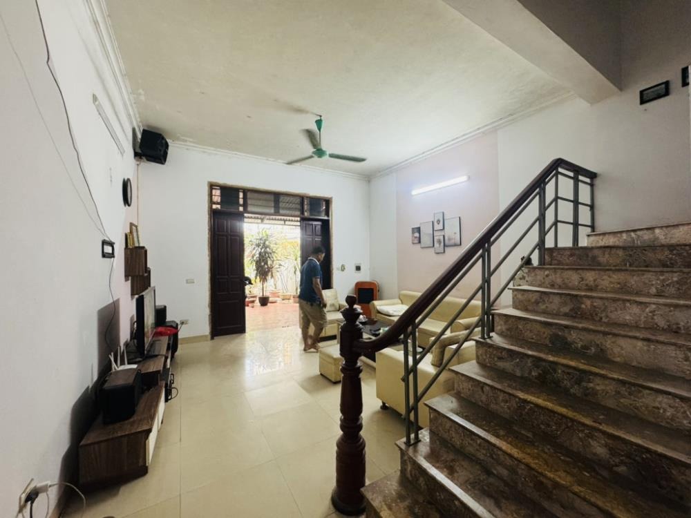 Bán nhà Đại Cát, Liên Mạc, Bắc Từ Liêm - 99m2, 3 Tầng, Giá 10.5 Tỷ