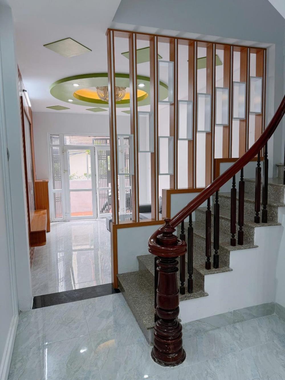 Bán nhà 5 tầng, 7 phòng ngủ full nội thất tại Bắc Từ Liêm