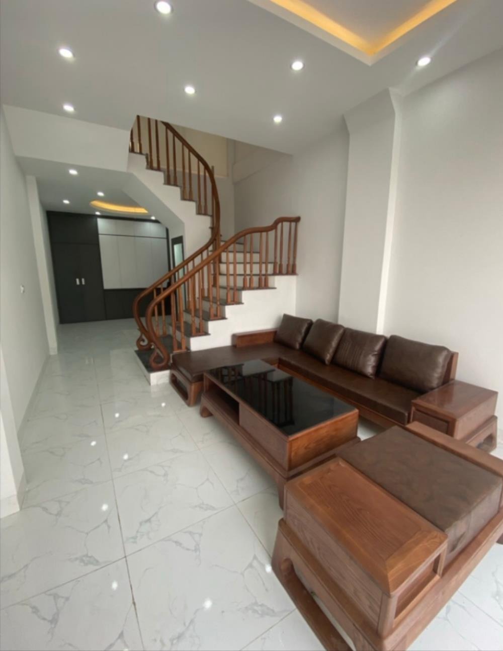 Bán nhà riêng Bắc Từ Liêm, 4 tầng, 36.8m², Ô tô vào nhà - Giá 6.15 tỷ