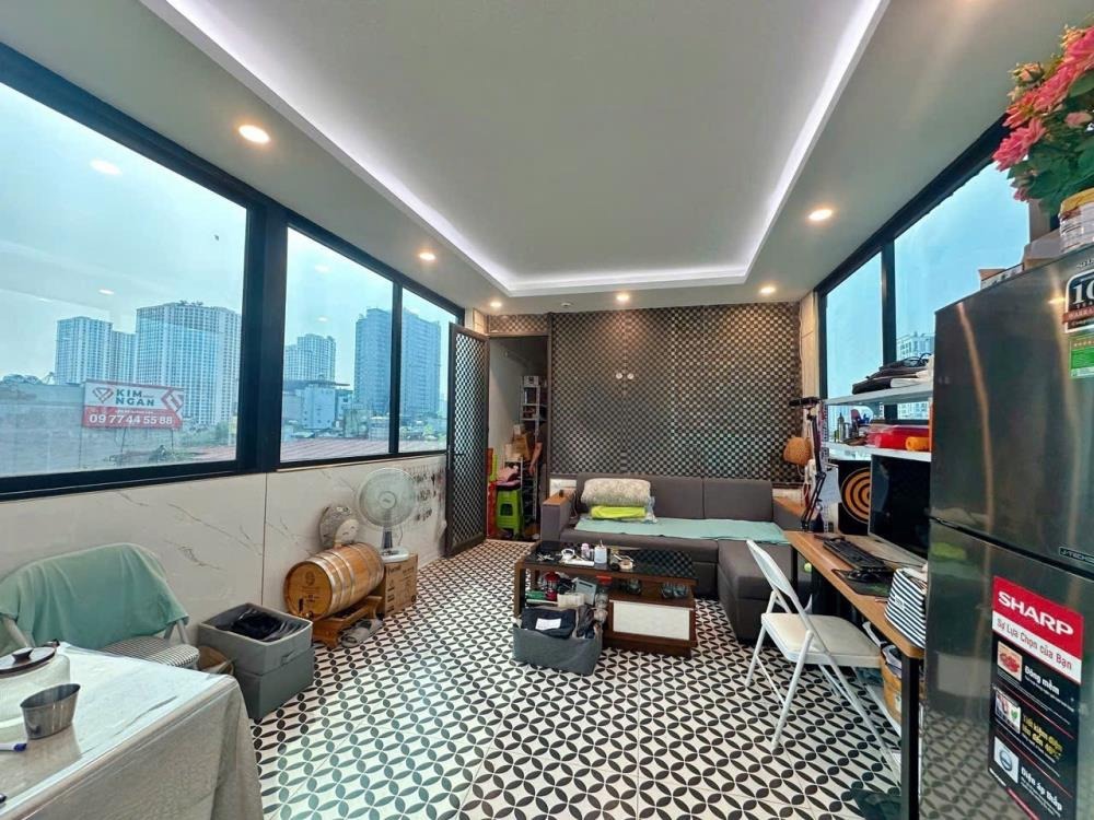 Bán Toàn Nhà CCMN 7 Tầng, Thang Máy, Tây Sơn, Đống Đa - Lợi Nhuận Cao