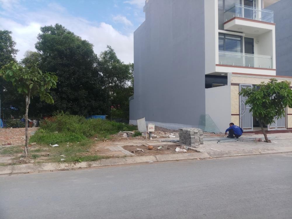 Lô đất 105m2 ngay Tỉnh Lộ 10, KDC hiện hữu, đầu tư sinh lời