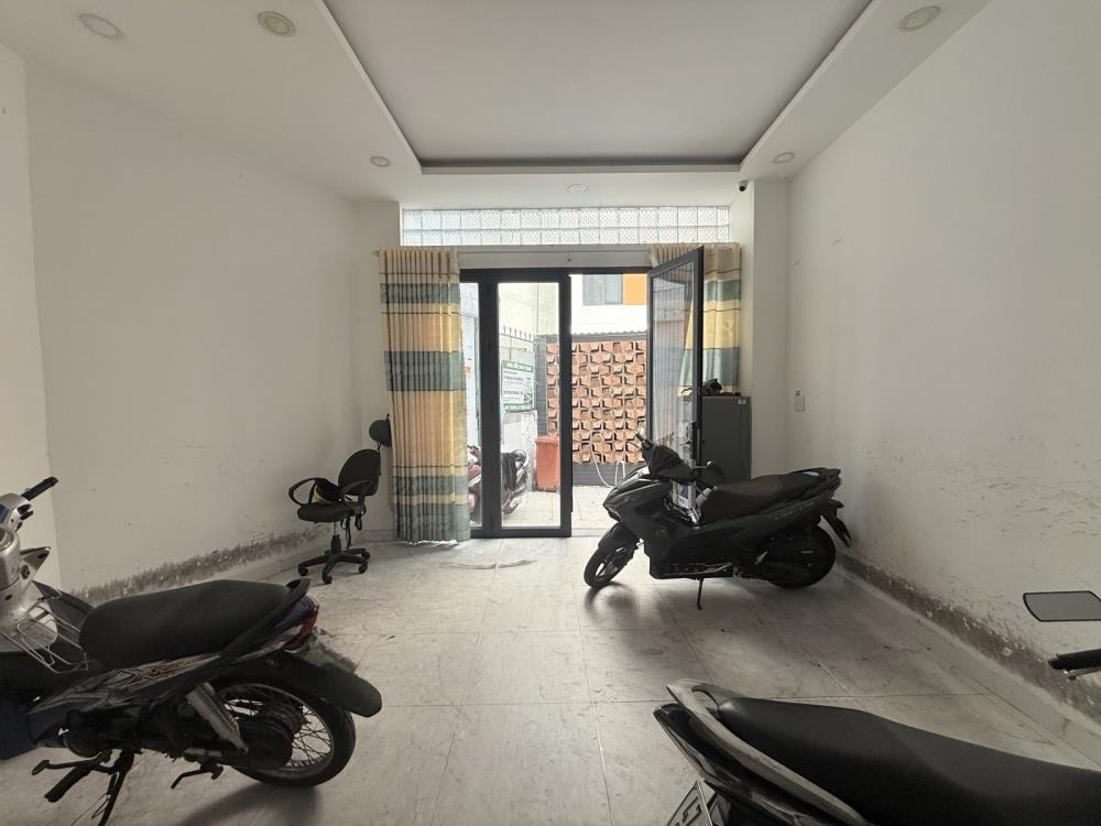 Nhà 4 Tầng HXH Nguyễn Thượng Hiền - 8 Phòng Cho Thuê Full - DT 86m2 - Giá 10.8 Tỷ