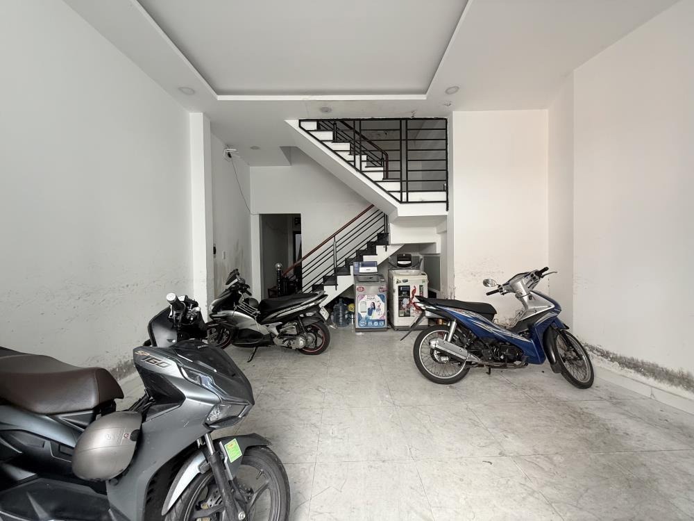 Nhà 4 Tầng HXH Nguyễn Thượng Hiền - 8 Phòng Cho Thuê Full - DT 86m2 - Giá 10.8 Tỷ