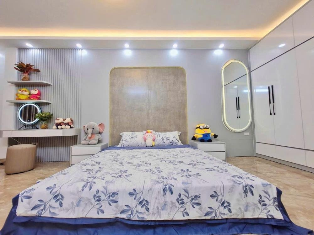 Bán nhà Phú Đô, Cầu Giấy - 48m2, Mặt Tiền Rộng, Giá 12.8 tỷ