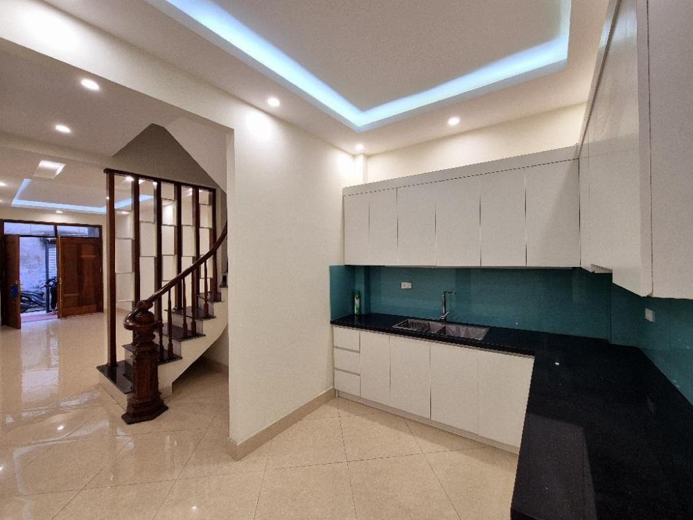 Bán nhà đẹp 5 tầng, 51m2, Yên Hòa, Cầu Giấy, Hà Nội - 9.3 tỷ